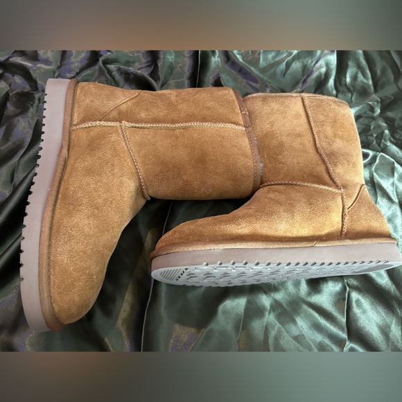 Cozy Chestnut Koolaburra by Ugg Boots size 9 - Picture 5 of 8